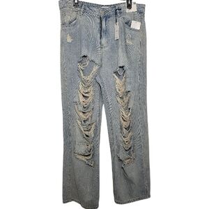 Forever 21 Baggy Ultra Distressed Jeans Size 12. Inseam 32"